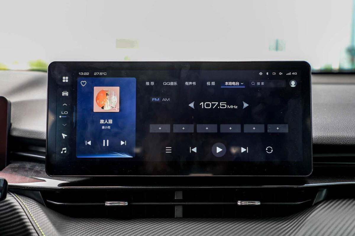 配雙尾翼與運(yùn)動(dòng)座椅，爆發(fā)530N·m的哈弗H6S 名副其實(shí)的轎跑SUV？